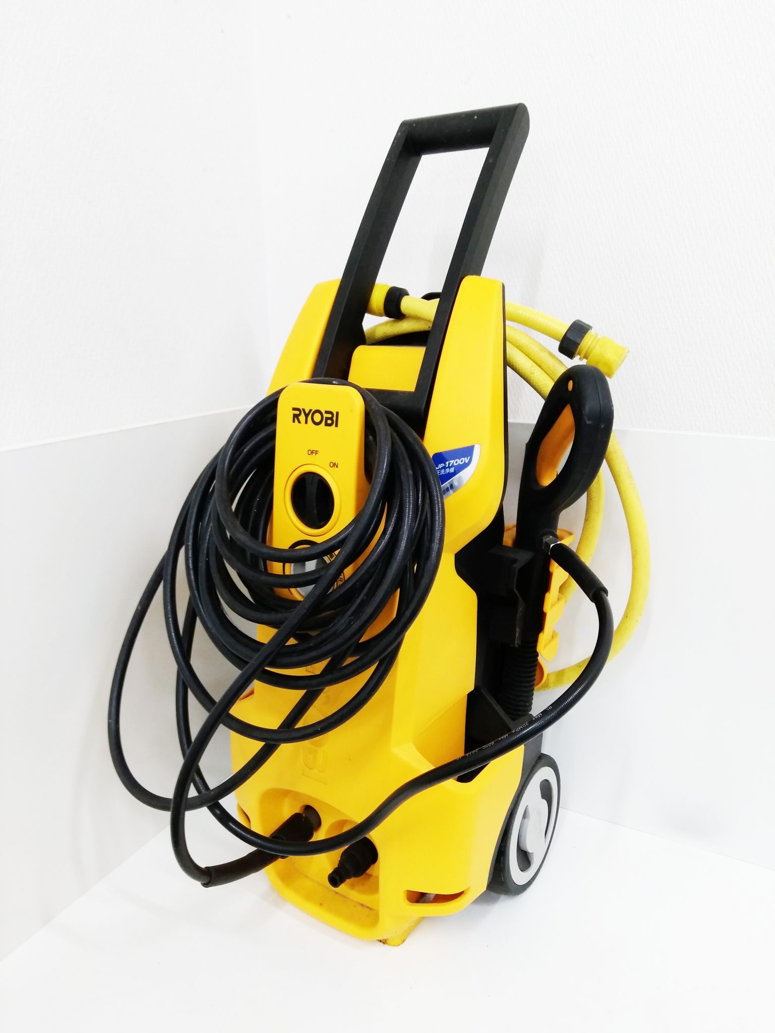 AJP-1700V