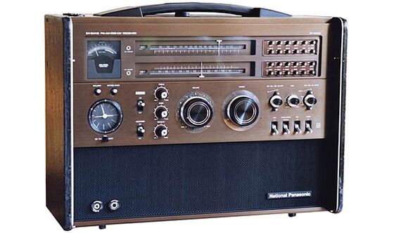松下電器産業 BCLラジオ「RF-8000」を買い取ります