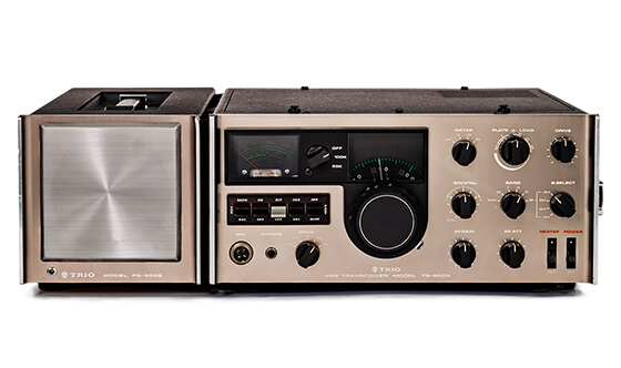 高級HFトランシーバー「TS-900」