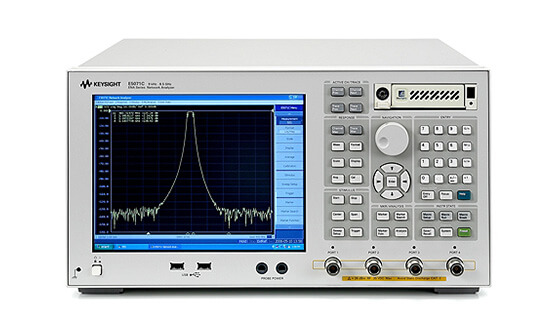 Agilentのネットワークアナライザーを高価査定中