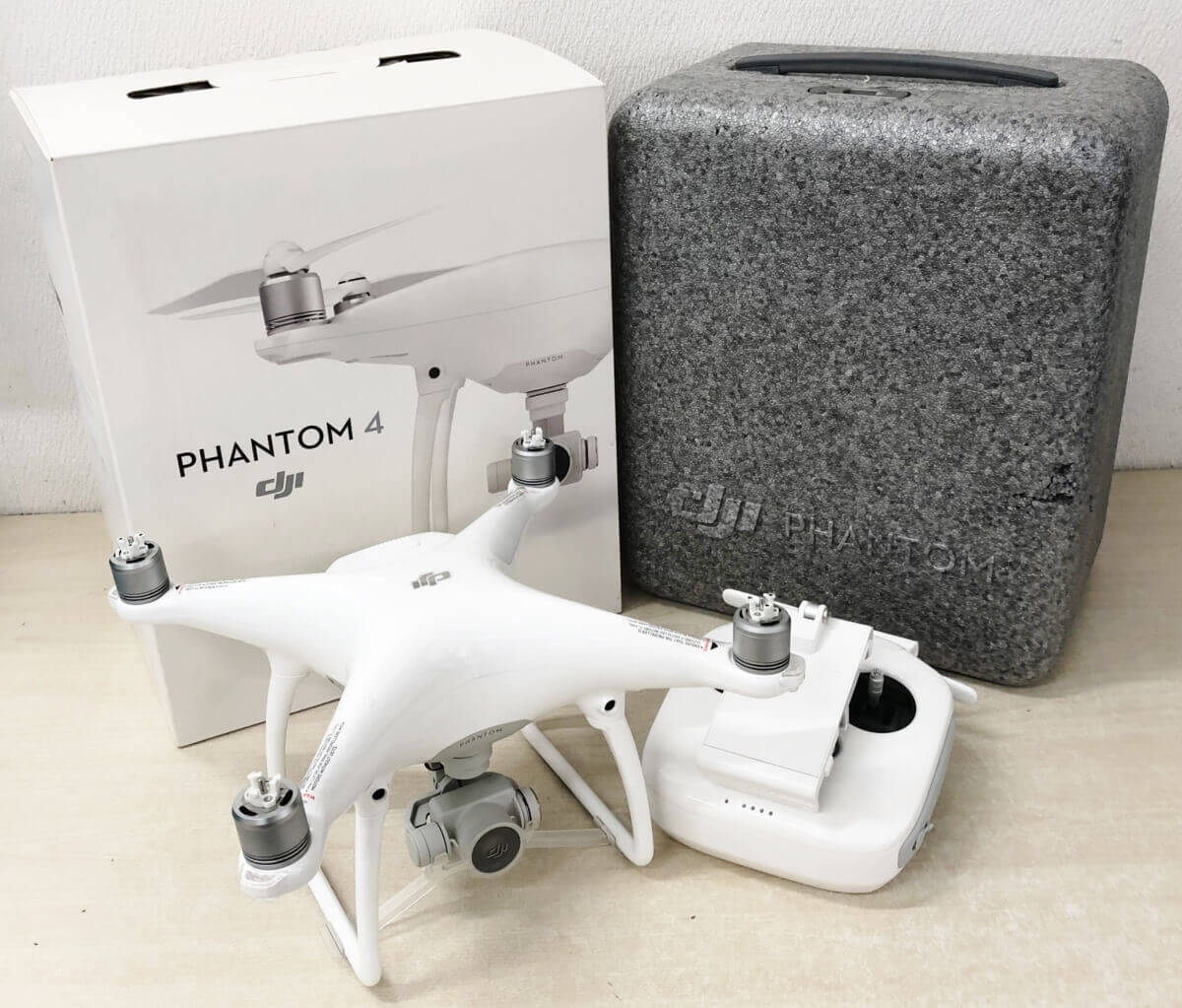 PHANTOM4