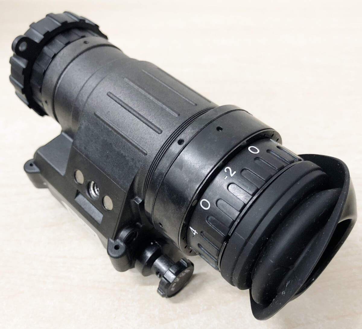 PVS-14 第三世代 FOM2100