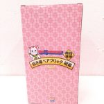 招き猫ベアブリック